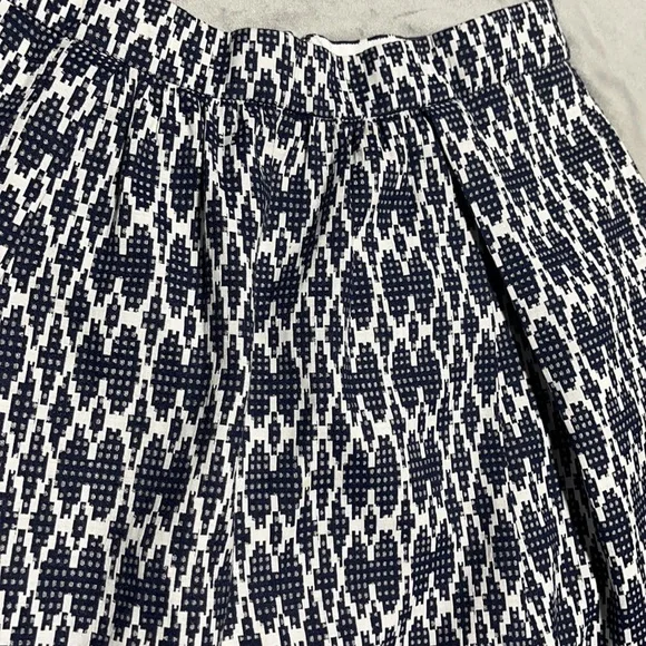 🥰🥰J. Crew A Line Skirt🥰🥰 - Picture 7 of 10